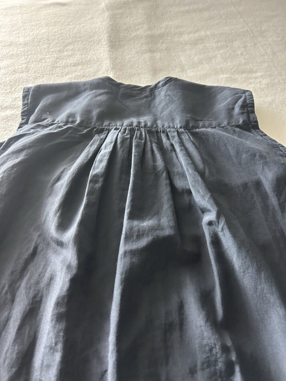 CP Shade Sleeveless Long And Flowing Blouse - Shirtdress Style - XS - Picture 10 of 10
